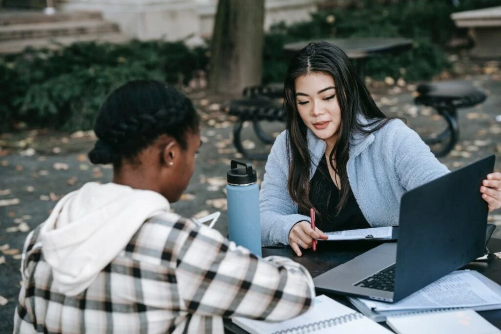 5 Estrategias infalibles para mejorar tu nivel de inglés